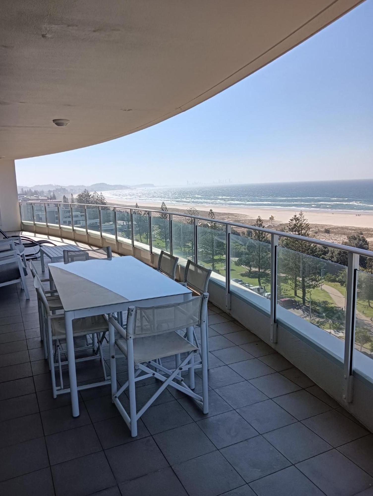 Kirra Surf Apartments Gold Coast Esterno foto